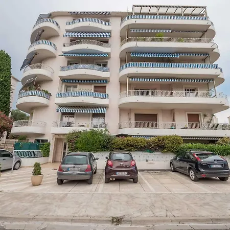 Luckey Homes - Boulevard Des Nations *