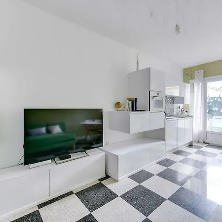 Luckey Homes - Boulevard Des Nations * Antibes